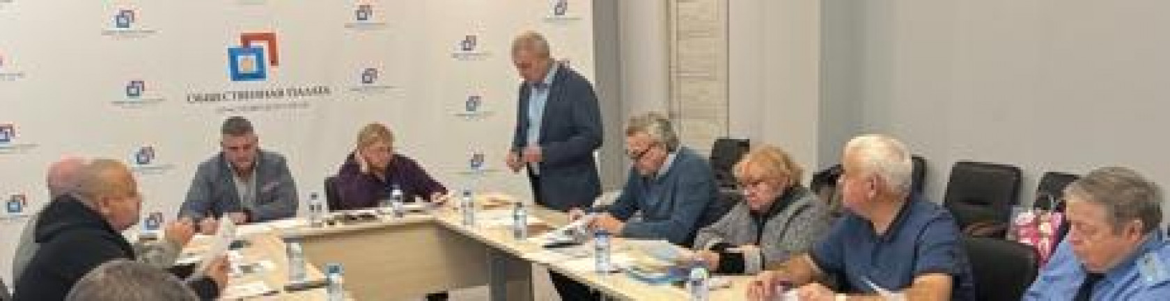Общественники обсудили ход реконструкции Аллеи памяти на о.Татышев 